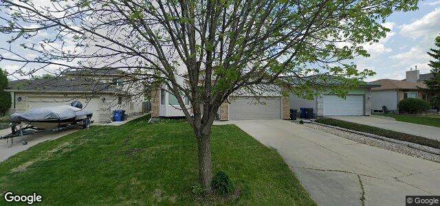 Larawan ng 50 Glenacres Crescent sa Winnipeg, Manitoba