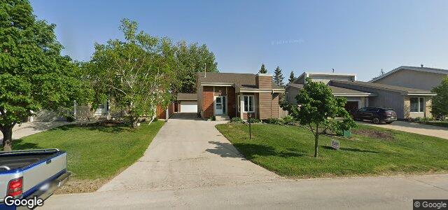 Larawan ng 51 Point West Drive sa Winnipeg, Manitoba