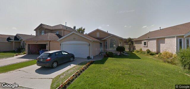 Larawan ng 555 Bairdmore Boulevard sa Winnipeg, Manitoba