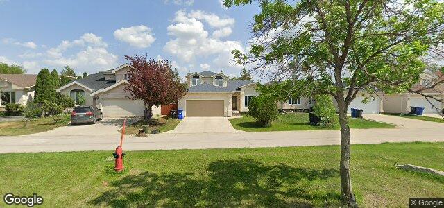 Larawan ng 584 Bairdmore Boulevard sa Winnipeg, Manitoba