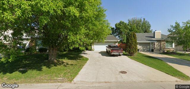 Larawan ng 59 Point West Drive sa Winnipeg, Manitoba