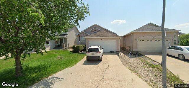 Larawan ng 62 Briarlynn Road sa Winnipeg, Manitoba