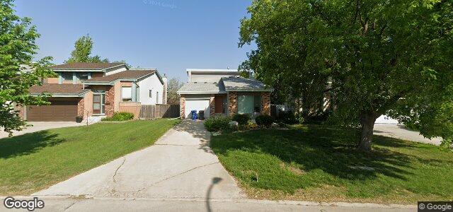 Larawan ng 63 Point West Drive sa Winnipeg, Manitoba