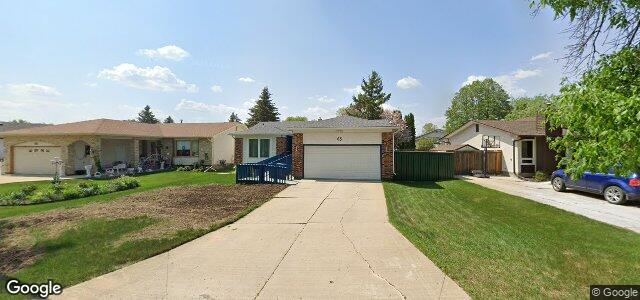 Larawan ng 65 Glenbrook Crescent sa Winnipeg, Manitoba