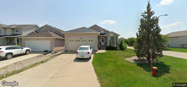 Larawan ng 66 Briarlynn Road sa Winnipeg, Manitoba