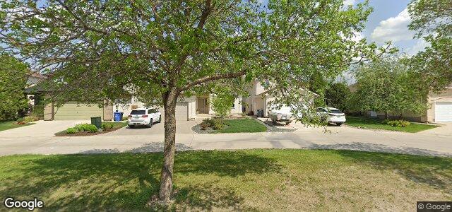 Larawan ng 688 Bairdmore Boulevard sa Winnipeg, Manitoba