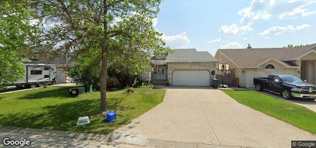 Larawan ng 7 Glenacres Crescent sa Winnipeg, Manitoba