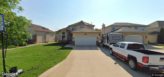 Larawan ng 74 Kendale Drive sa Winnipeg, Manitoba