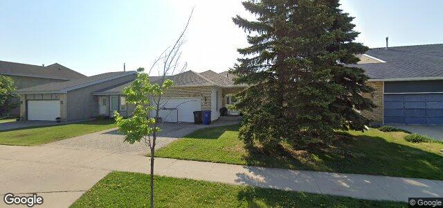 Larawan ng 80 Point West Drive sa Winnipeg, Manitoba