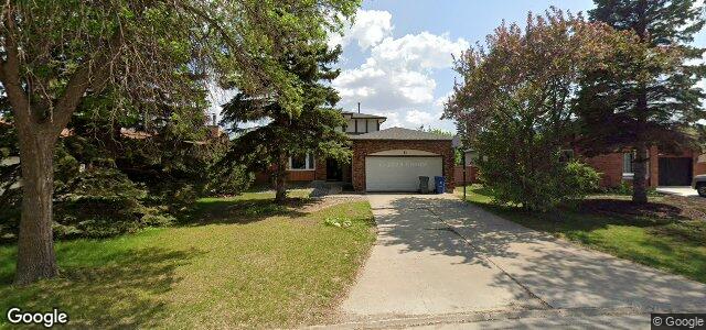 Larawan ng 82 Glenbrook Crescent sa Winnipeg, Manitoba