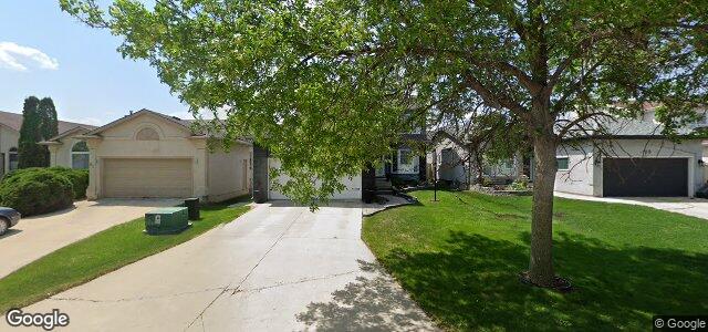 Larawan ng 83 Beaufort Crescent sa Winnipeg, Manitoba