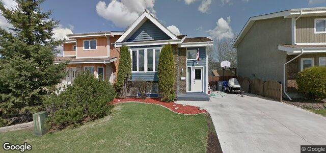 Photo of 850 Bairdmore Boulevard in Winnipeg, Manitoba