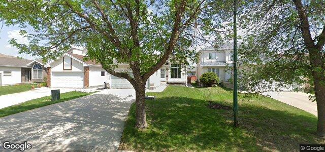 Larawan ng 88 Beaufort Crescent sa Winnipeg, Manitoba