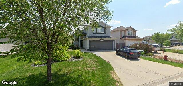 Larawan ng 90 Briarlynn Road sa Winnipeg, Manitoba