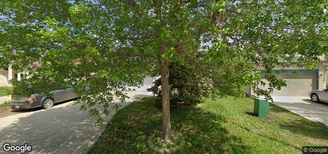 Photo of 92 Bernfield Bay in Winnipeg, Manitoba