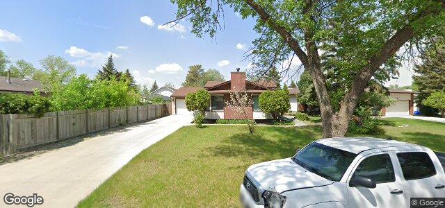 Larawan ng 93 Glenbrook Crescent sa Winnipeg, Manitoba