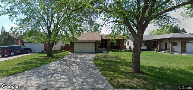Larawan ng 99 Brentlawn Boulevard sa Winnipeg, Manitoba