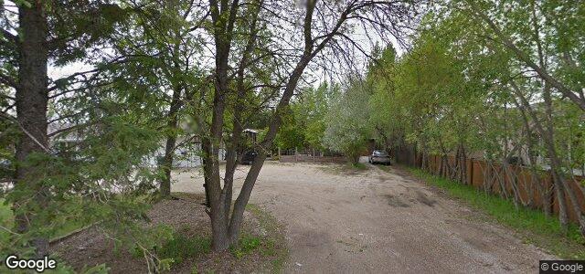 Larawan ng 100 Mcquaker Drive sa Winnipeg, Manitoba