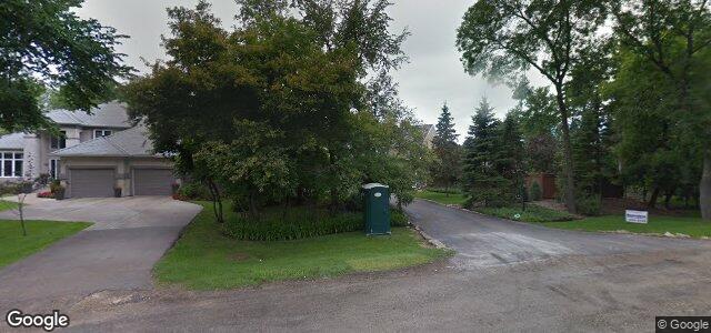 Larawan ng 2 Oakdale Drive sa Winnipeg, Manitoba