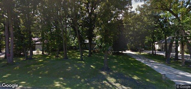 Larawan ng 200 Ridgedale Crescent sa Winnipeg, Manitoba