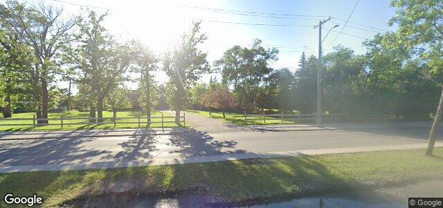 Larawan ng 4515 Roblin Boulevard sa Winnipeg, Manitoba