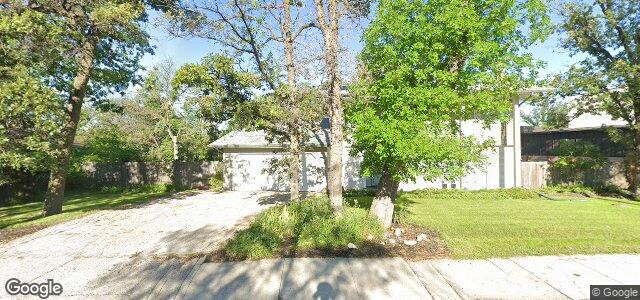 Larawan ng 4559 Roblin Boulevard sa Winnipeg, Manitoba