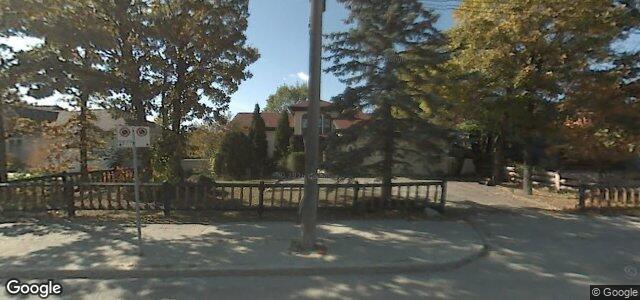 Larawan ng 4571 Roblin Boulevard sa Winnipeg, Manitoba