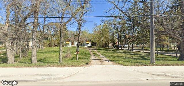 Larawan ng 4931 Roblin Boulevard sa Winnipeg, Manitoba