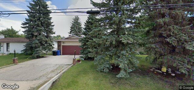 Larawan ng 1027 Charleswood Road sa Winnipeg, Manitoba