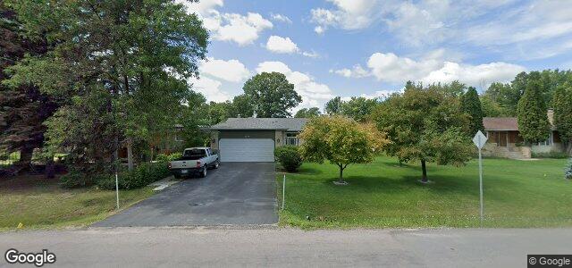 Larawan ng 1040 Charleswood Road sa Winnipeg, Manitoba