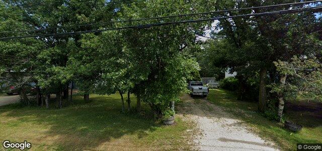 Larawan ng 1043 Charleswood Road sa Winnipeg, Manitoba