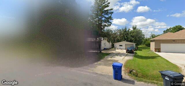 Larawan ng 1052 Charleswood Road sa Winnipeg, Manitoba