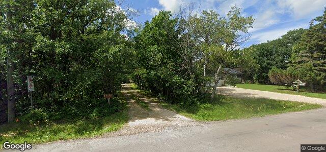 Larawan ng 1060 Charleswood Road sa Winnipeg, Manitoba