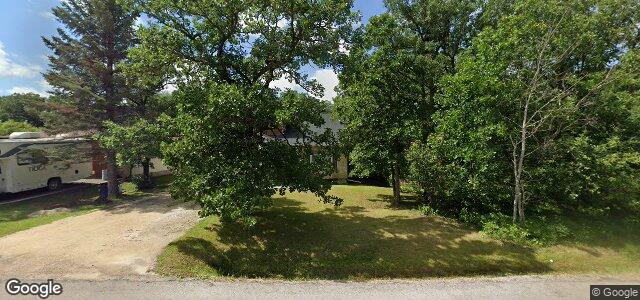 Larawan ng 1070 Charleswood Road sa Winnipeg, Manitoba