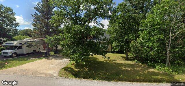 Larawan ng 1074 Charleswood Road sa Winnipeg, Manitoba