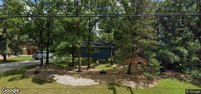 Larawan ng 1081 Charleswood Road sa Winnipeg, Manitoba