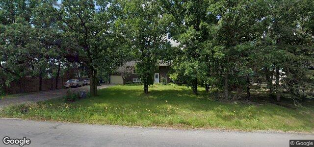 Larawan ng 1092 Charleswood Road sa Winnipeg, Manitoba