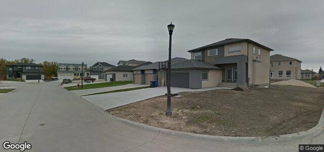 Larawan ng 52 Singleton Court sa Winnipeg, Manitoba