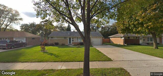 Larawan ng 910 Elmhurst Road sa Winnipeg, Manitoba