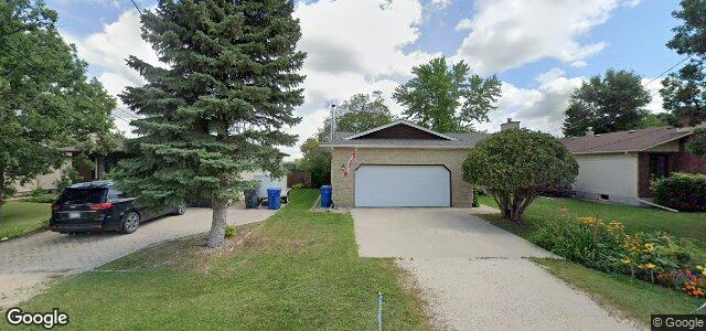 Larawan ng 995 Charleswood Road sa Winnipeg, Manitoba