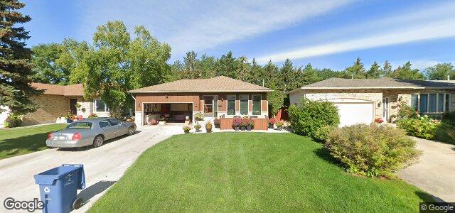 Larawan ng 10 Chernichan Drive sa Winnipeg, Manitoba