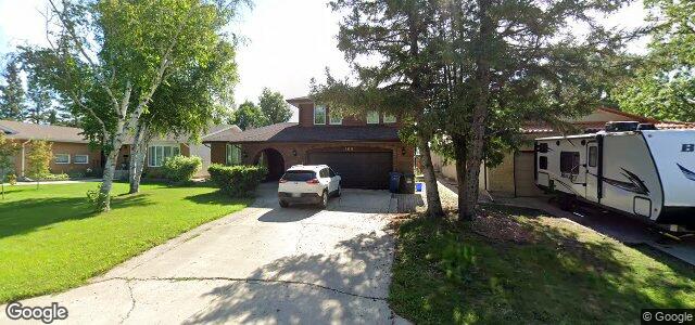 Larawan ng 100 Uxbridge Road N sa Winnipeg, Manitoba