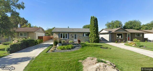 Larawan ng 108 Summerfield Way sa Winnipeg, Manitoba