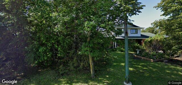 Larawan ng 116 Algonquin Avenue sa Winnipeg, Manitoba