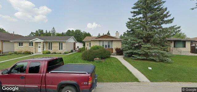 Larawan ng 124 Malcana Street sa Winnipeg, Manitoba