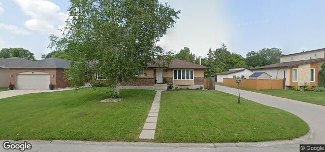 Larawan ng 136 Malcana Street sa Winnipeg, Manitoba