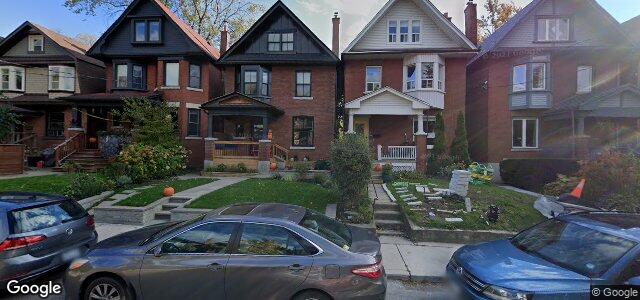 Larawan ng 15 Algonquin Avenue sa Winnipeg, Manitoba