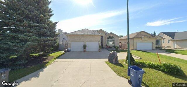 Larawan ng 15 Chernichan Drive sa Winnipeg, Manitoba