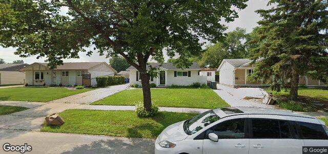 Larawan ng 15 Cranlea Path sa Winnipeg, Manitoba