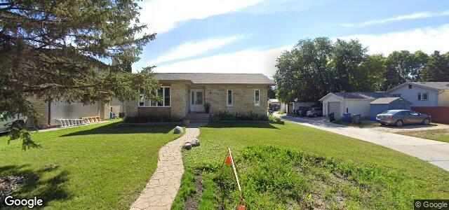 Larawan ng 15 Leatherwood Crescent sa Winnipeg, Manitoba